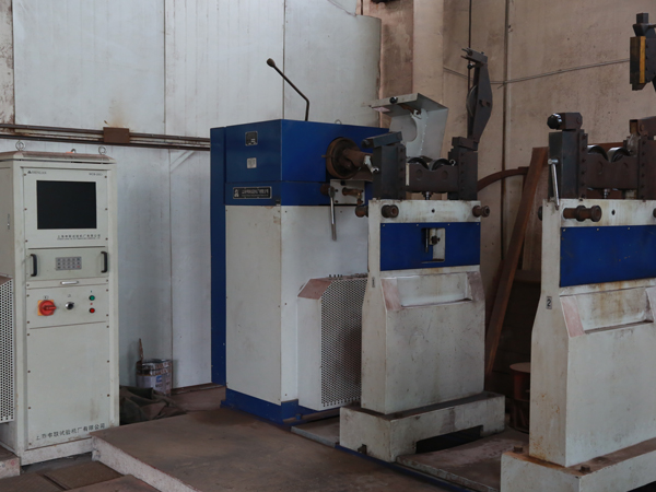 動(dòng)平衡機(jī)（大）